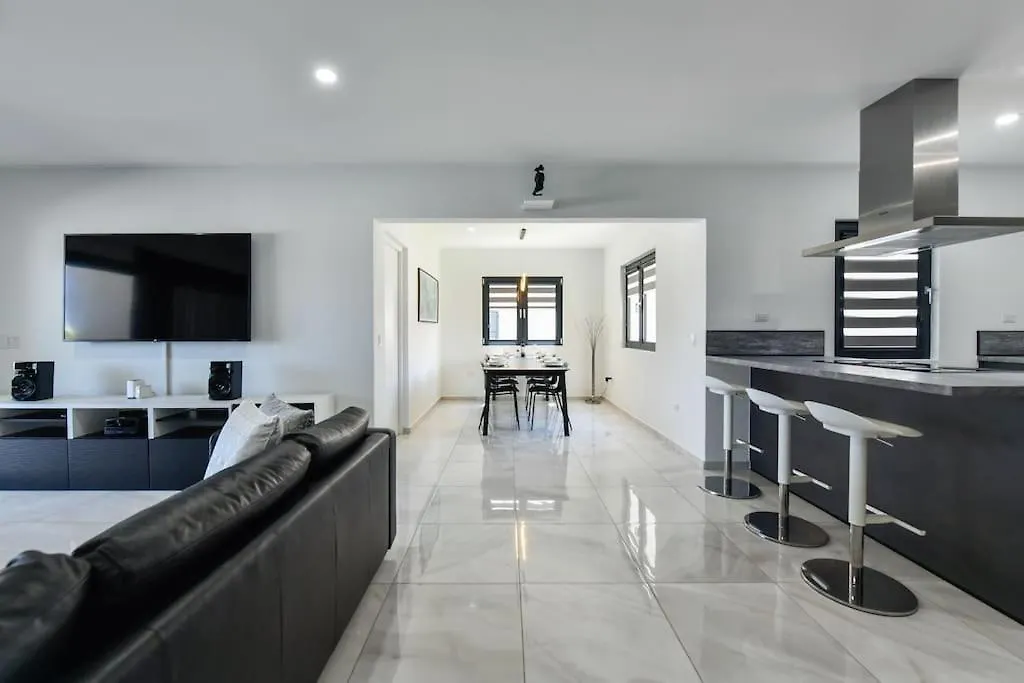 New Villa Luel 5 Minutes From Palm Beach Noord