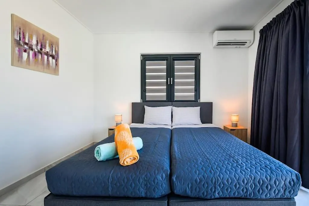 New Villa Luel 5 Minutes From Palm Beach Noord 0*,