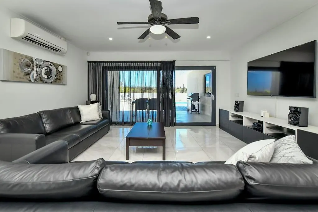 New Villa Luel 5 Minutes From Palm Beach Noord
