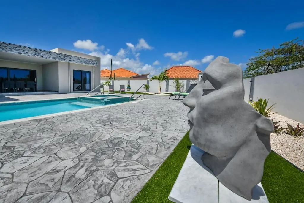 New Villa Luel 5 Minutes From Palm Beach Noord Aruba