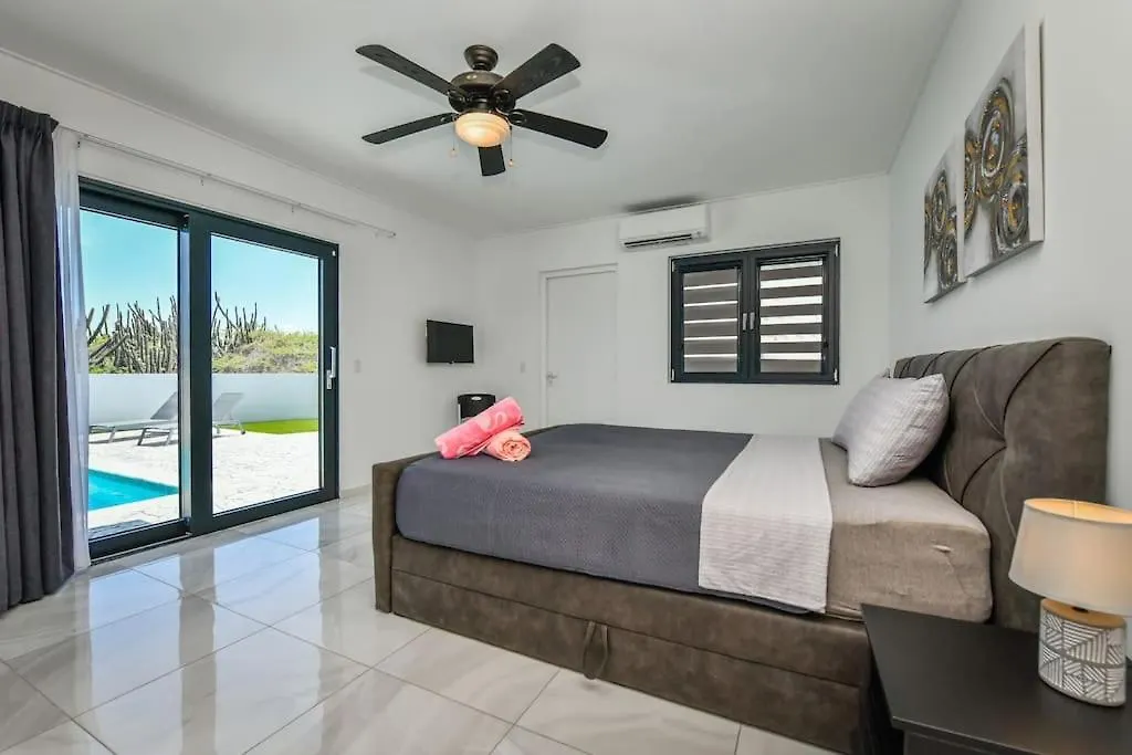New Villa Luel 5 Minutes From Palm Beach Noord