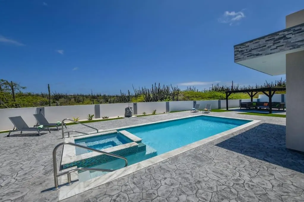 New Villa Luel 5 Minutes From Palm Beach Noord