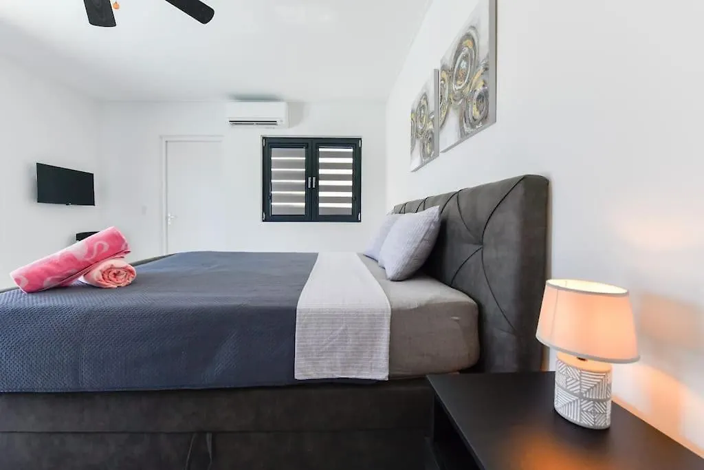 New Villa Luel 5 Minutes From Palm Beach Noord 0*,  Aruba