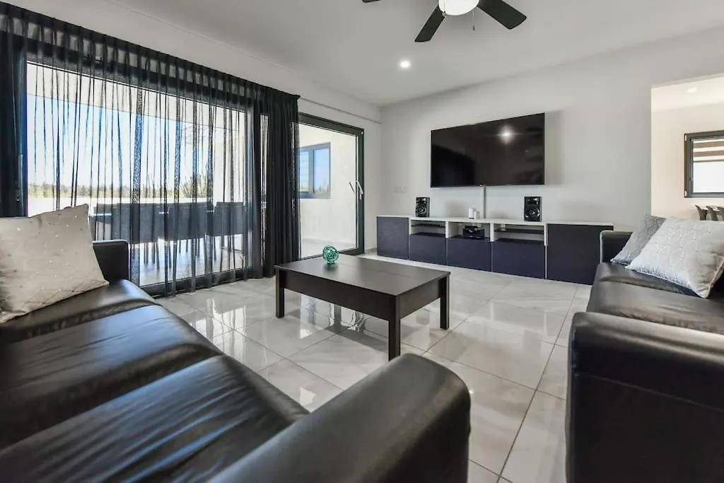 New Villa Luel 5 Minutes From Palm Beach Noord