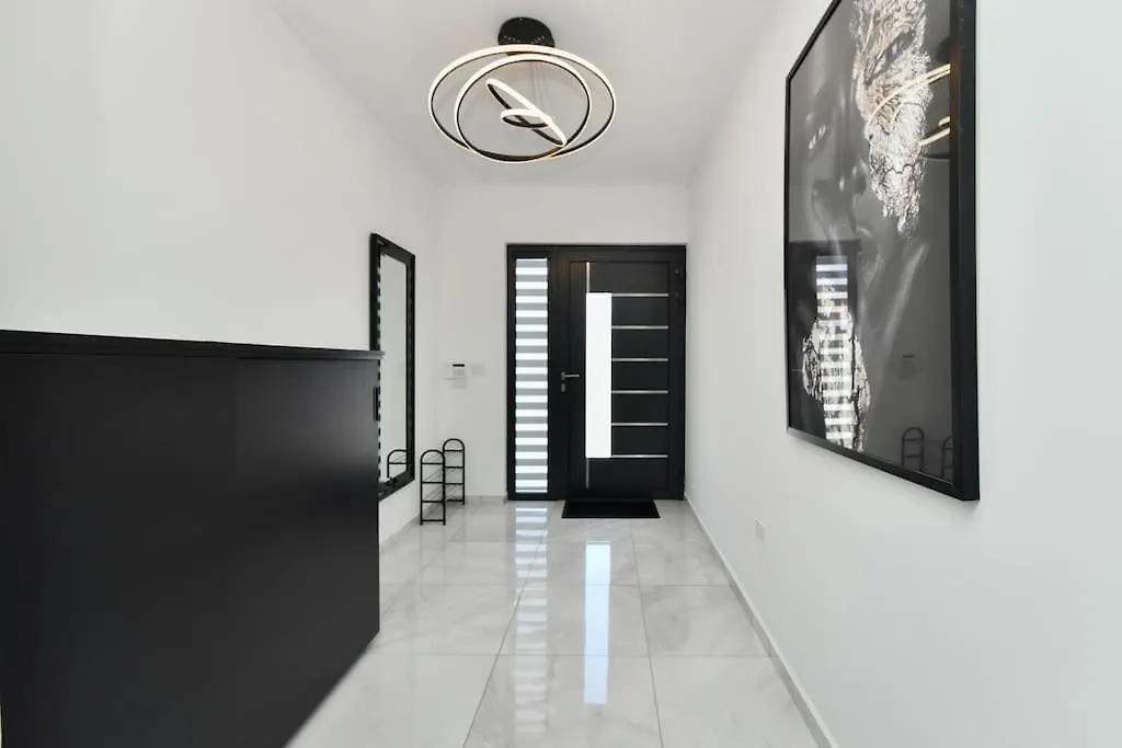 New Villa Luel 5 Minutes From Palm Beach Noord