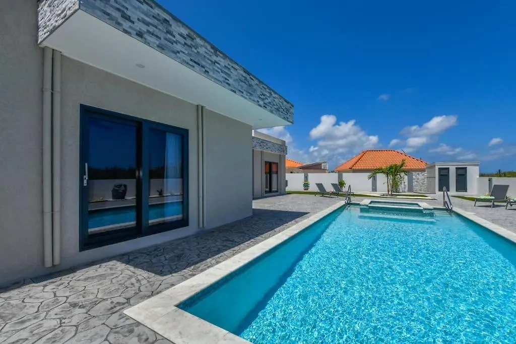 New Villa Luel 5 Minutes From Palm Beach Noord Aruba