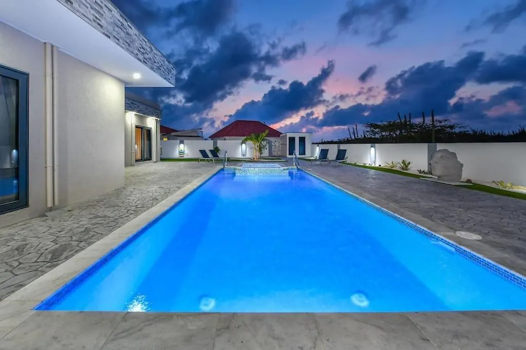 New Villa Luel 5 Minutes From Palm Beach Noord