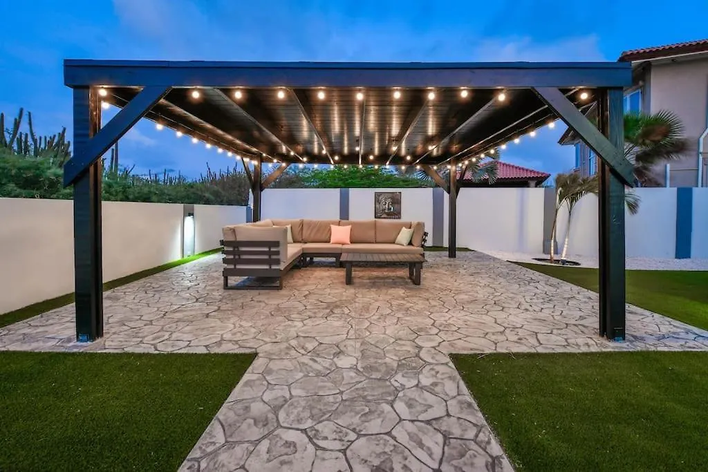 New Villa Luel 5 Minutes From Palm Beach Noord 0*,