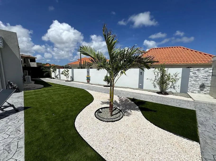 New Villa Luel 5 Minutes From Palm Beach Noord
